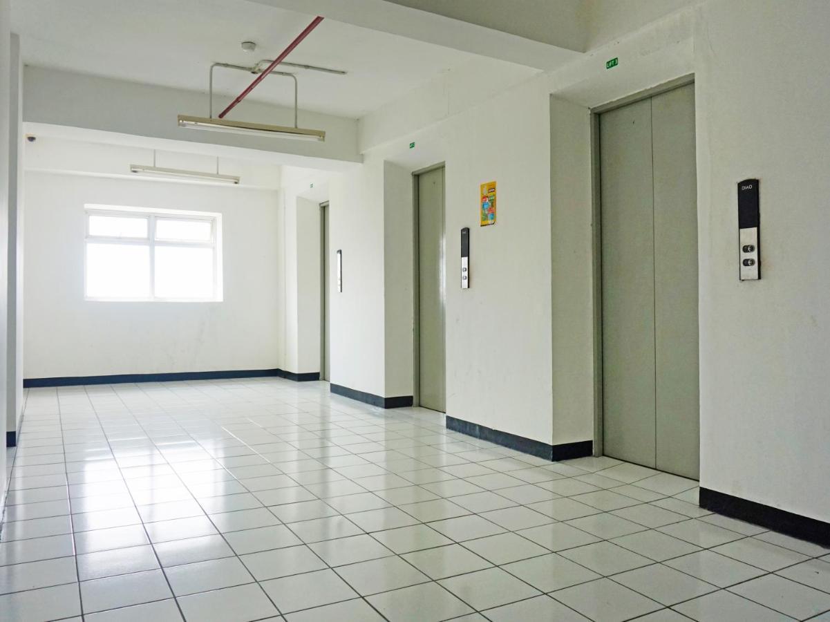 Oyo 91593 San San Rooms Apartment Gunung Putri Square Gunungputri Extérieur photo